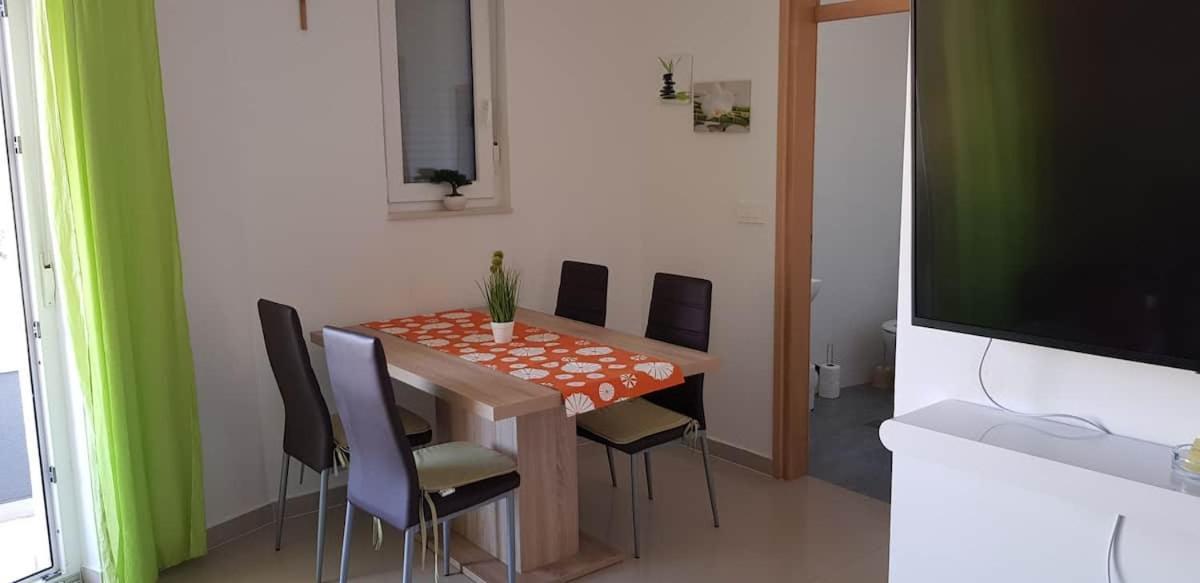 Abc Apartmani Vrsi Exterior foto